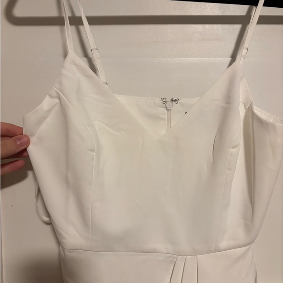 Elegant White Spaghetti Strap Dress - Picture 2 of 5